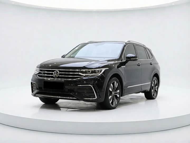 Tiguan L 2022 Model 330TSI Automatic two-wheel drive R-Line Yuexiang Edition