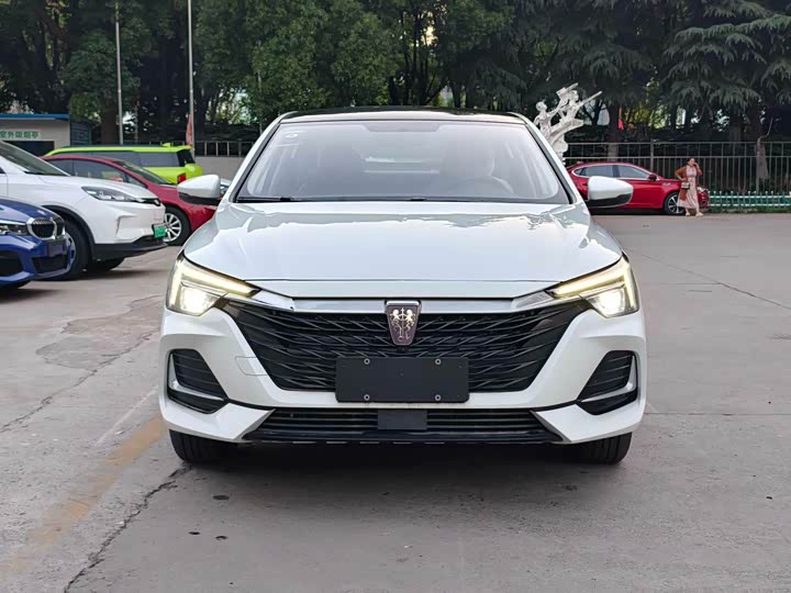 Roewe i6 MAX New Energy 2022 EV 500 Canopy Exclusive Edition