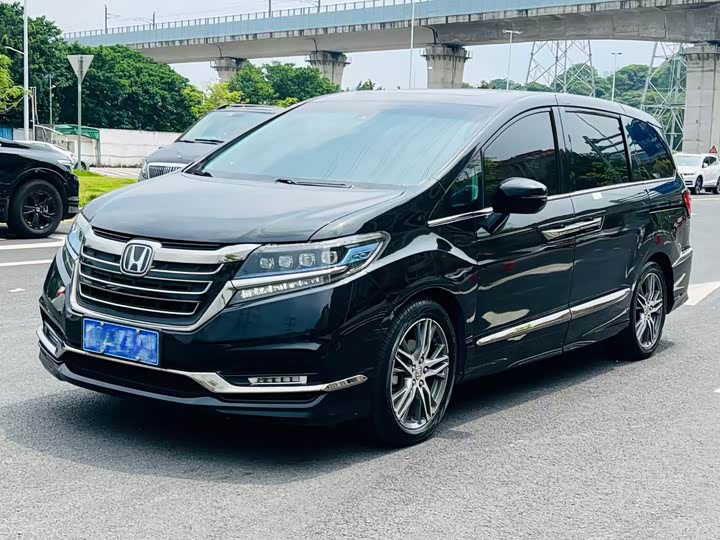 Elysion 2019 2.0L Hybrid Luxury Edition