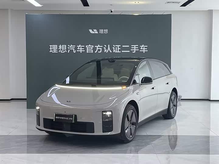 Ideal i6 2025 two-wheel drive standard version