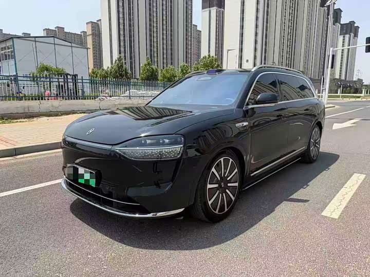Wenjie M9 2024 extended range Max version 42kWh 6-seater version
