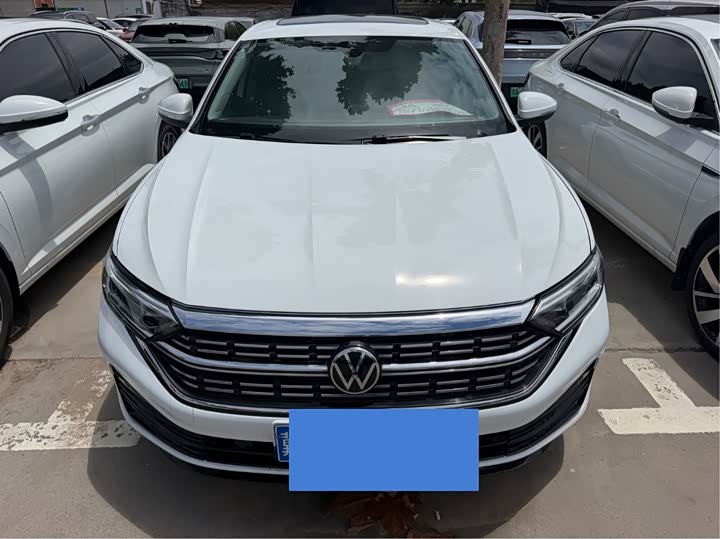 Sagitar 2025 Model 300TSI DSG Beyond Edition
