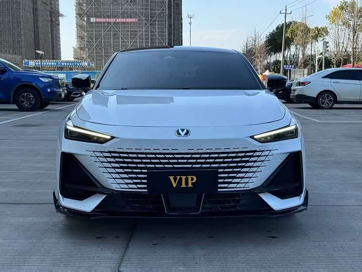 Changan UNI-V 2025 1.5T 500Bar high-energy sports version