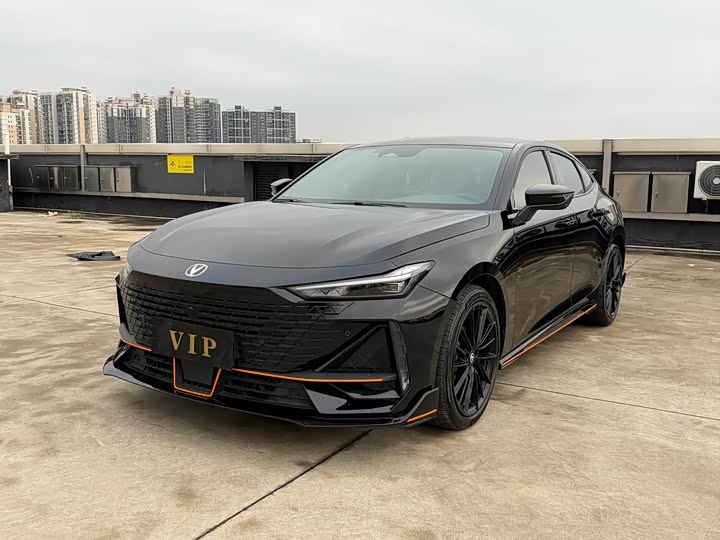 Changan UNI-V 2023 1.5T sports version