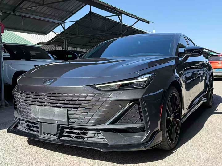Changan UNI-V 2022 1.5T sports version