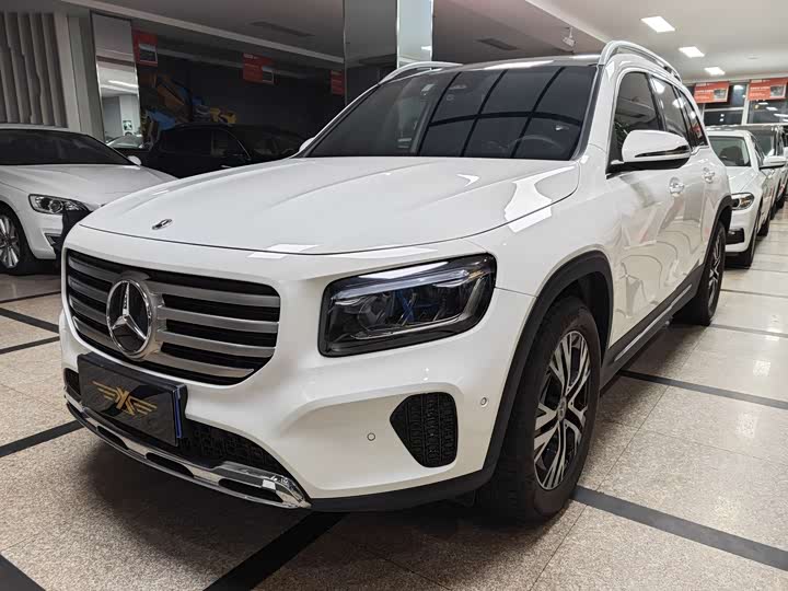 Mercedes-Benz GLB 2024 facelift GLB 220 dynamic version