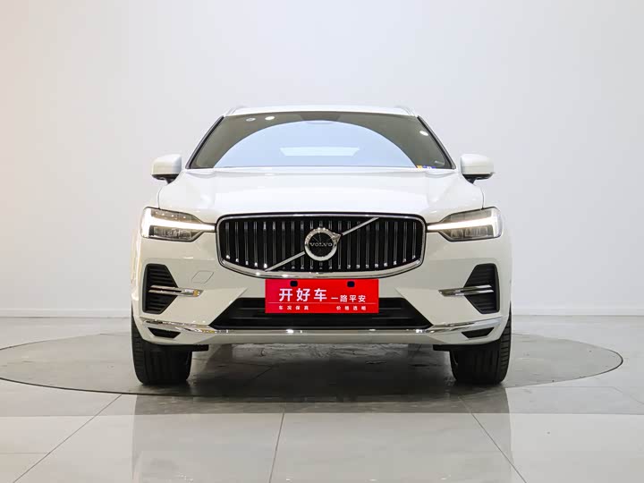 VolvoXC60 Plug-in Hybrid 2025 Model Plug-in Hybrid Long Range 4WD Zhiyuan Luxury Edition