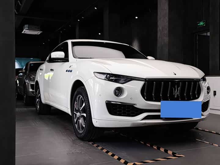 Levante 2022 2.0T GT sharp first edition