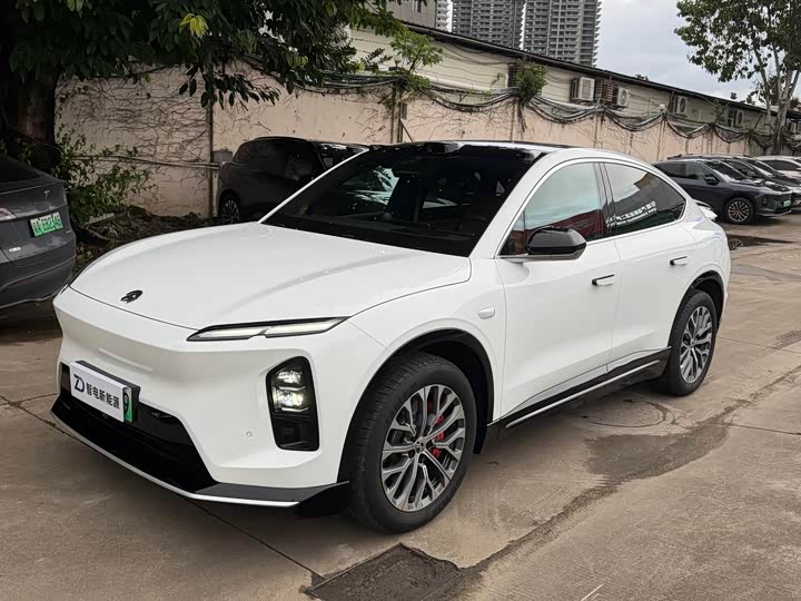 NIO EC6 2025 model 75kWh