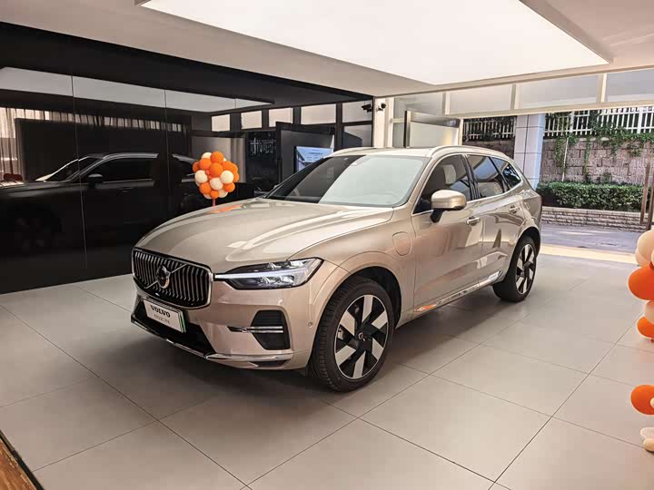 Volvo XC60 plug-in hybrid 2025 plug-in hybrid long-range four-wheel drive Zhiyuan luxury version
