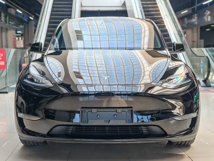 Model Y 2022 Performance high-performance all-wheel drive version