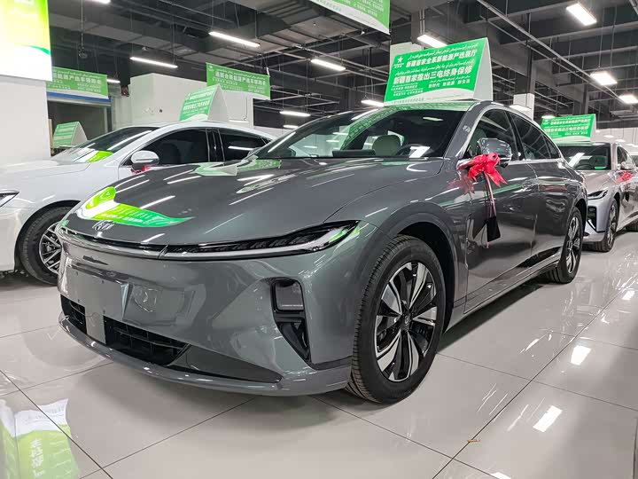 Changan Qiyuan A07 2025 Blue Whale extended range version 140 elite type