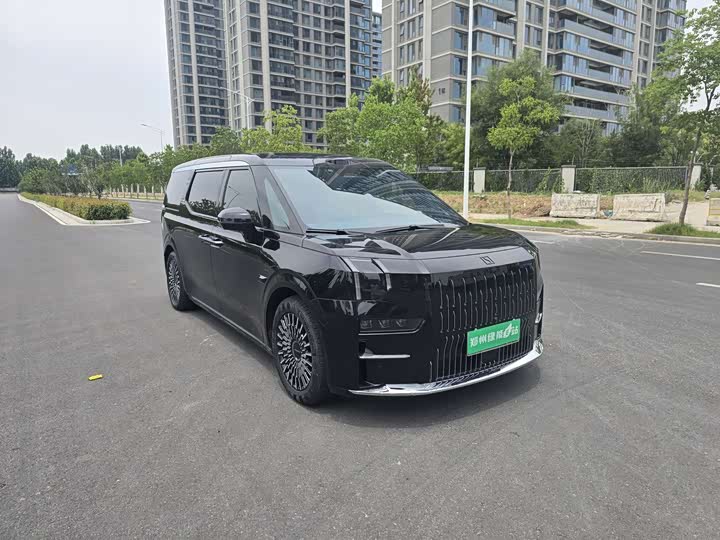 Jikrypton 009 2024 seven-seater aisle version 108kWh