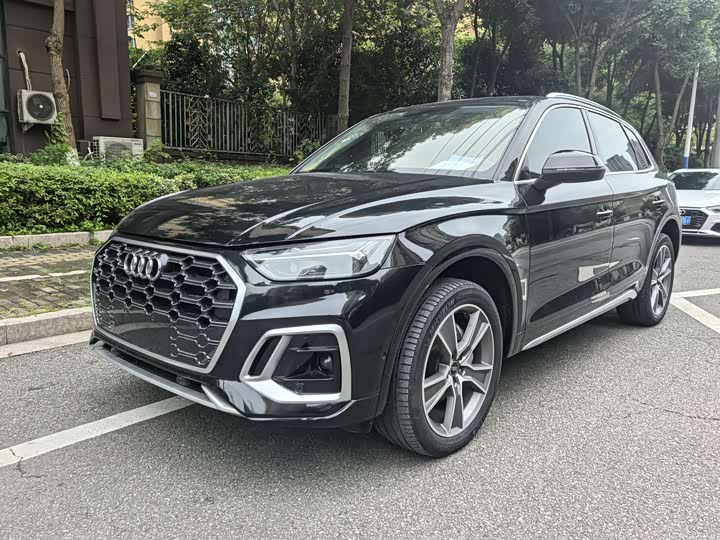 Audi Q5L 2022 model facelift 45T luxury and dynamic model
