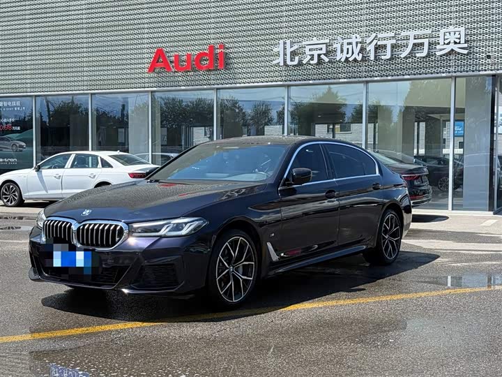 BMW 5 Series 2022 Facelift II 530Li Luxury M Sport Package