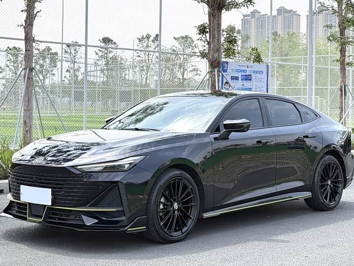 Changan UNI-V 2022 1.5T sports version