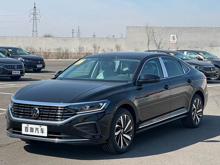 Passat 2026 Outstanding Model 330TSI Elite Edition