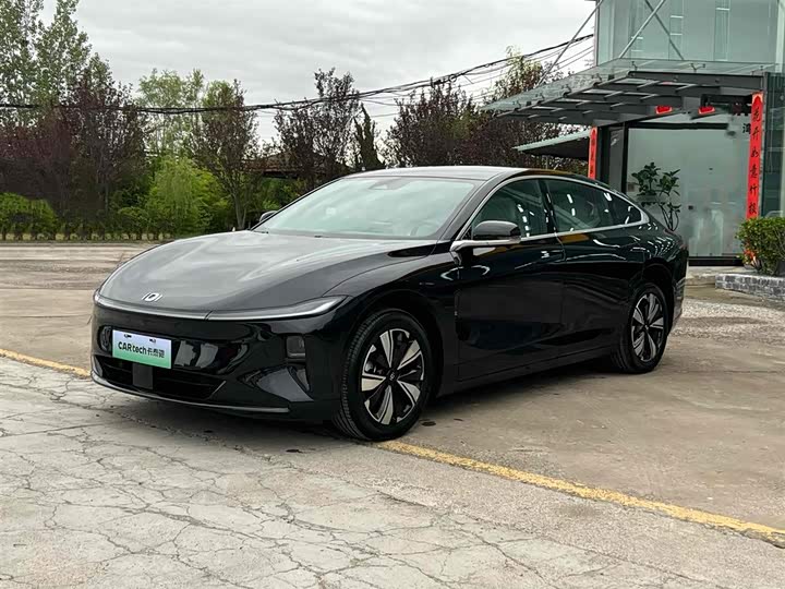 Changan Qiyuan A07 2025 Blue Whale extended range version 140 elite type