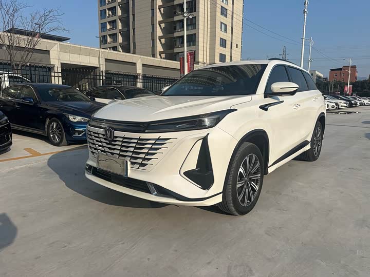 Changan CS75PLUS 2023 third generation 1.5T automatic premium model
