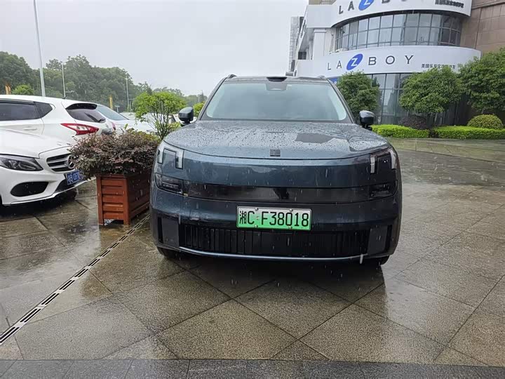 Lynk & Co 900 2025 2.0T Ultra 6-seater