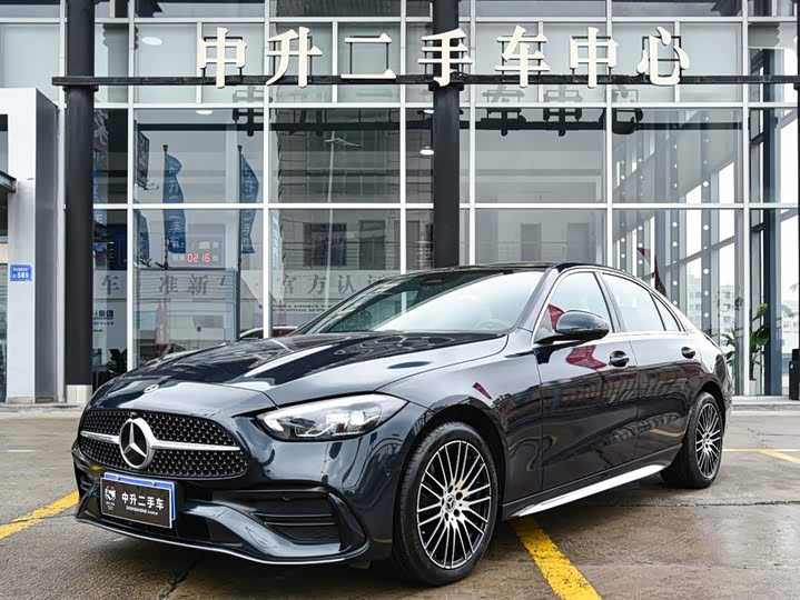 Mercedes-Benz C-Class 2024 facelift three C 260 L sports version