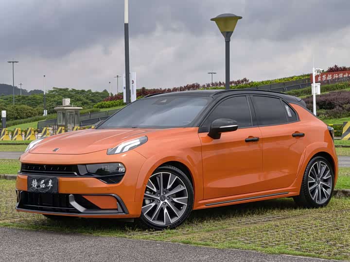 Lynk & Co 02 Hatchback 2021 2.0TD Halo