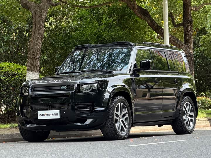 Land Rover Defender 2024 110 3.0T P400 XS