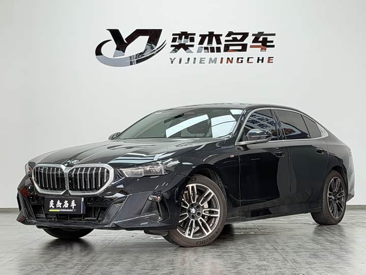 BMW 5 Series 2025 530Li Leading M Sports Package