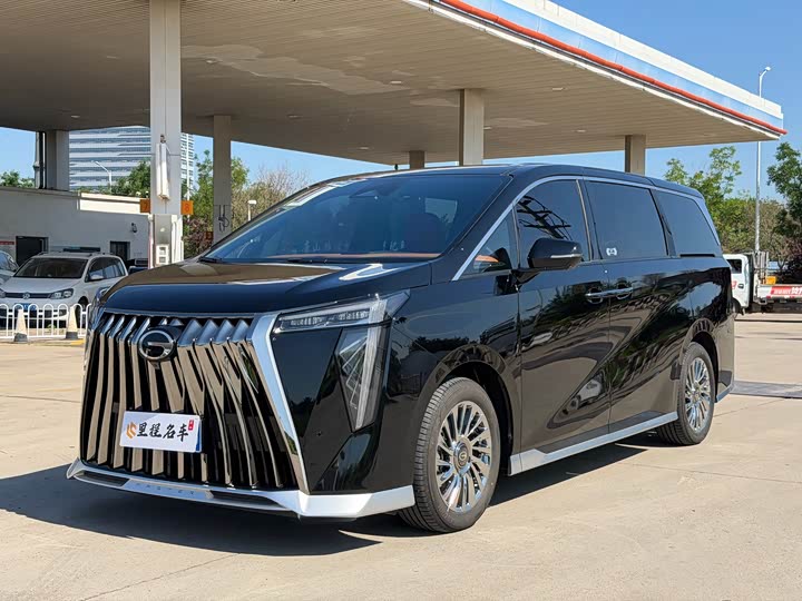 Trumpchi M8 2026 HEV Premium Edition