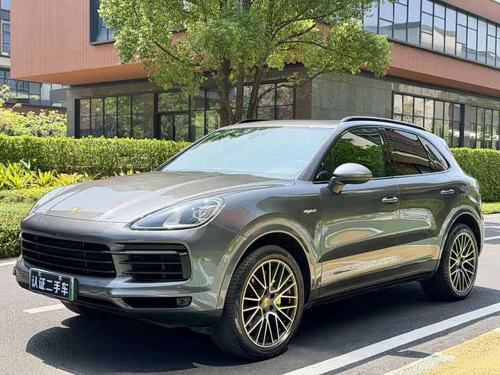 2021 Porsche Cayenne E-Hybrid 2.0T