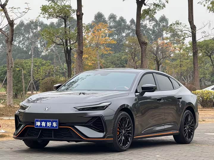 Changan UNI-V 2025 third generation 2.0T powerful model