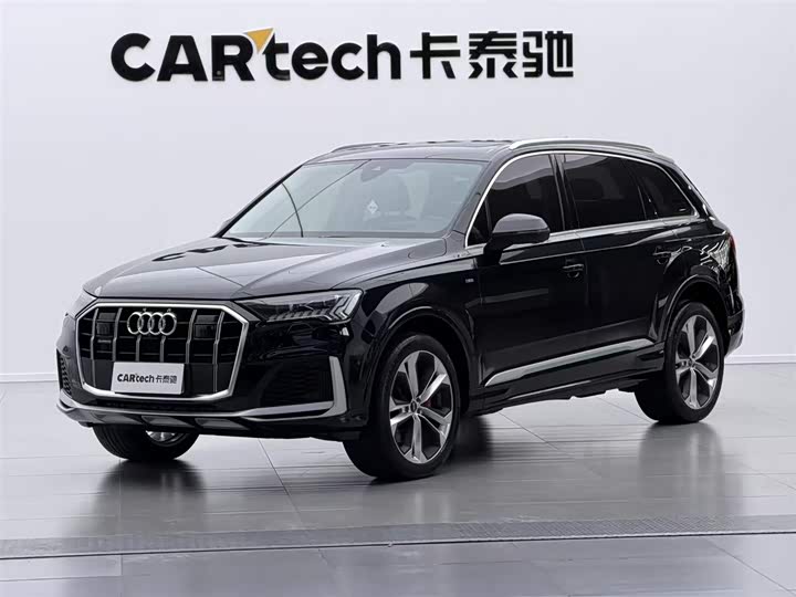 Audi Q7 2023 55 TFSI quattro S premium model