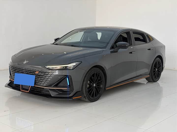 Changan UNI-V 2022 1.5T sports version