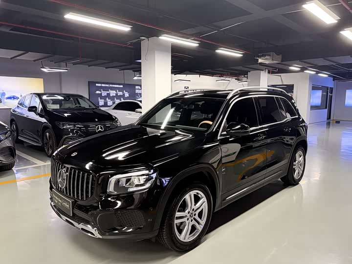 Mercedes-Benz GLB 2022 facelift version 2 GLB 200 fashion model