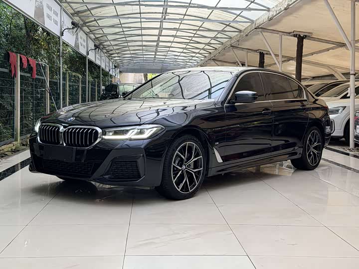 BMW 5 Series 2022 Facelift Three 530Li Exclusive M Sports Package