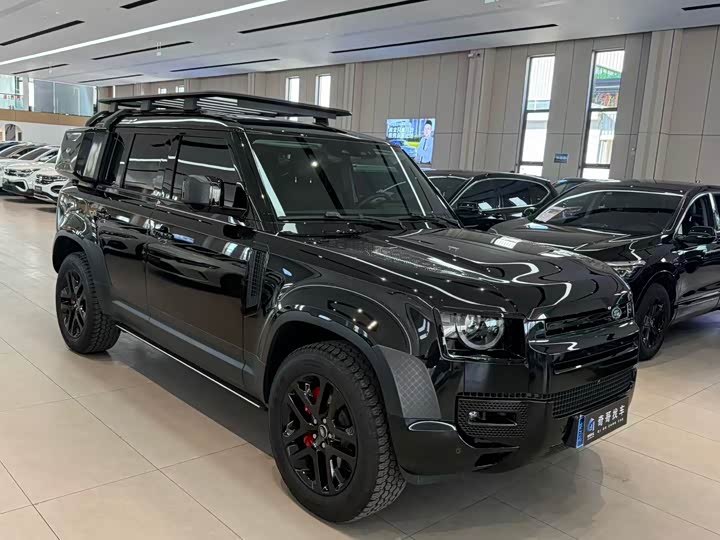 Land Rover Defender 2024 110 3.0T P400 Dark Special Edition