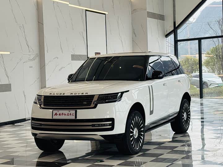 Range Rover 2023 3.0 L6 360PS Grand Edition