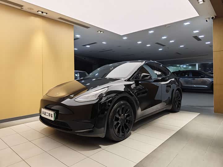 Model Y 2022 Refresh RWD