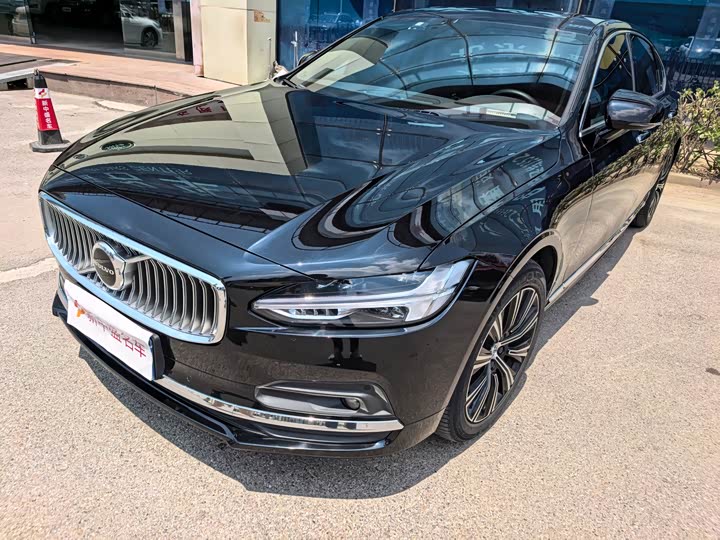 Volvo S90 2021 B5 Zhiyi Luxury Edition