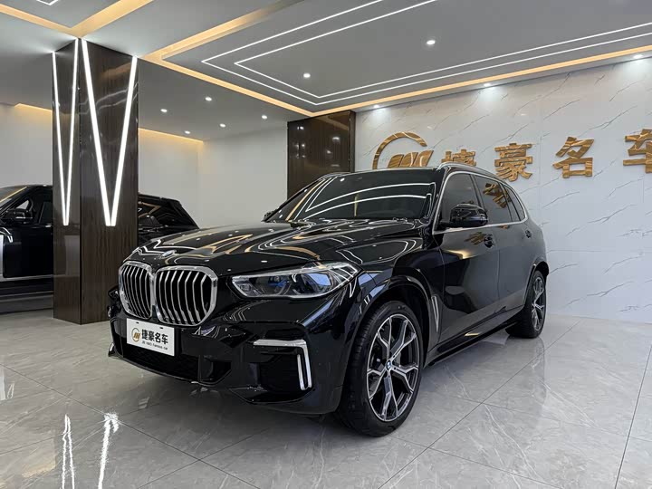 BMWX5 2022 Model xDrive 40Li M Sports Package