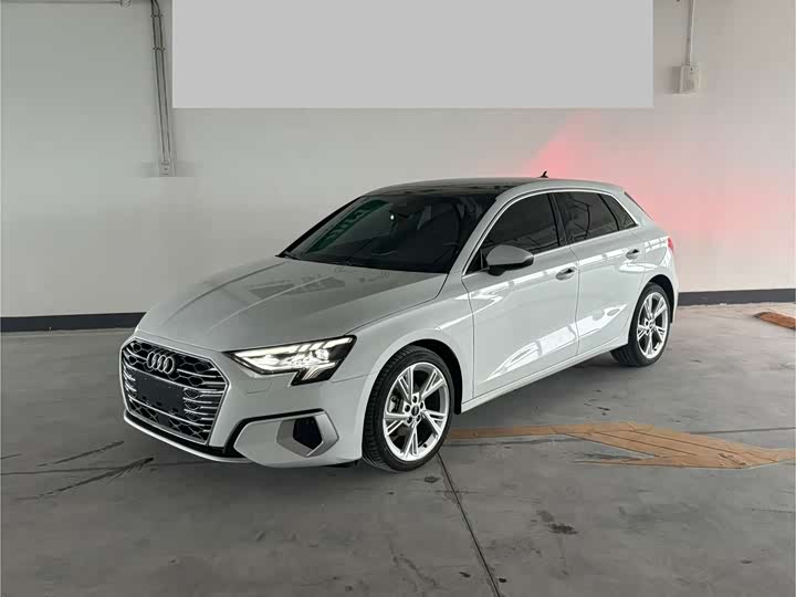 Audi A3 2023 Sportback 35 TFSI Fashionable and Elegant