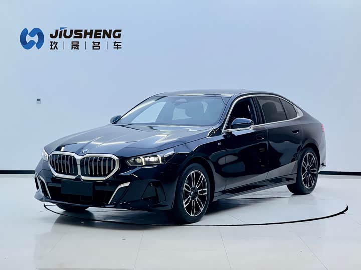 BMW 5 Series 2025 530Li Leading M Sports Package