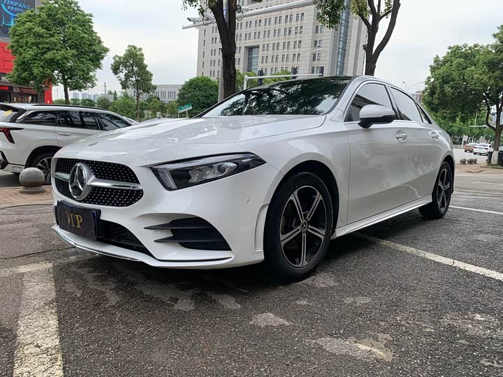 2023 Mercedes-Benz A-Class 2022 Model 2 A 200 L Sports Sedan Fashionable