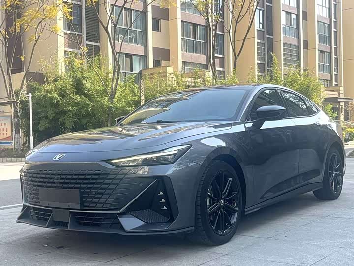 2022 Changan UNI-V 2022 1.5T premium model