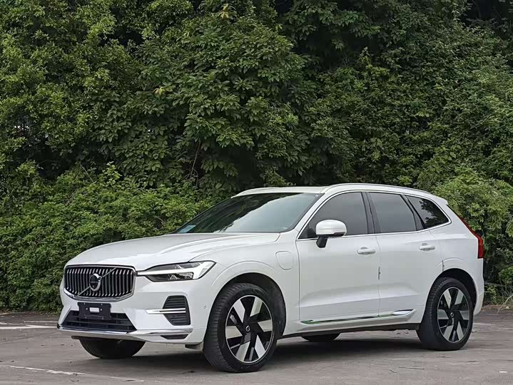 2024 Volvo XC60 plug-in hybrid 2024 T8 plug-in hybrid long-range four-wheel drive Zhiyuan luxury version