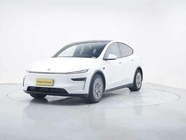2026 Model Y L 2025 long-range all-wheel drive version