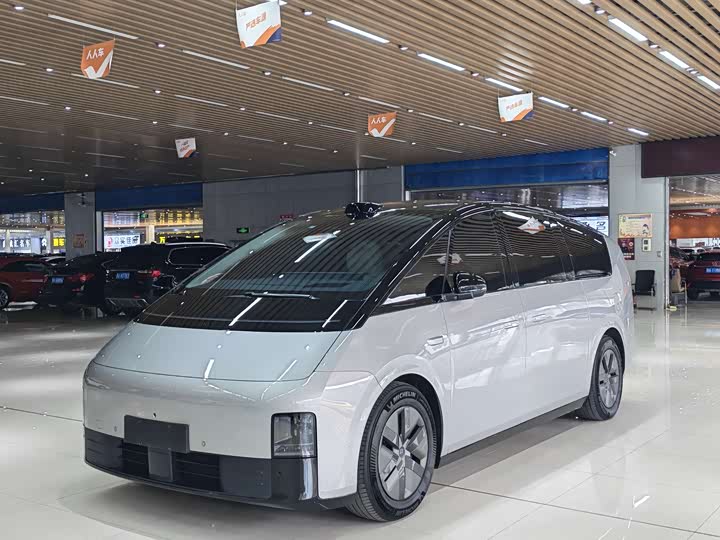 2024 Ideal MEGA 2024 Ultra