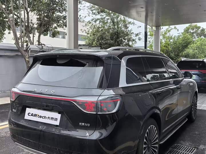 2024 Wenjie M9 2024 extended range Max version 42kWh 6-seater version