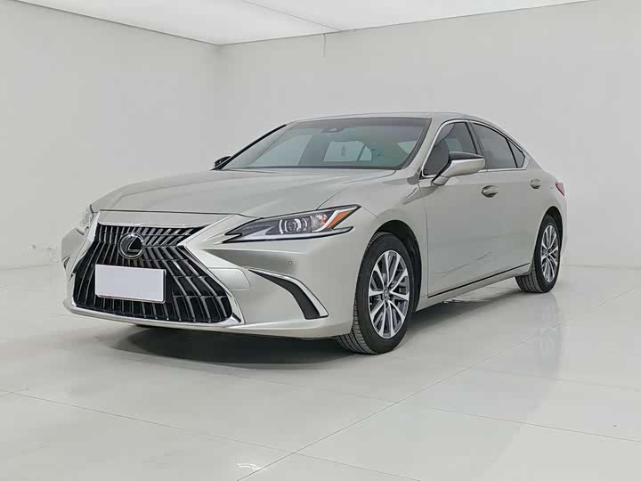 2024 Lexus ES 2024 200 Premium Edition