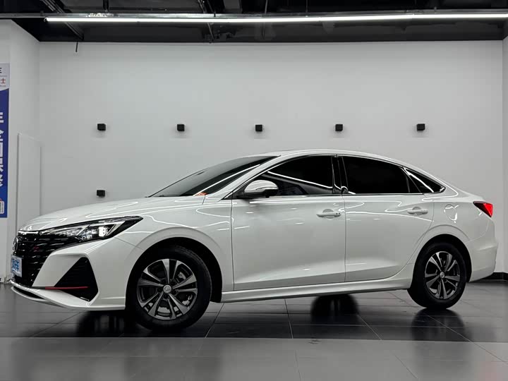 EADO 2023 Enjoy Edition PLUS Blue Whale NE 1.4T GDI DCT Premium Edition